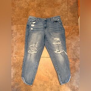 Maurice’s Distressed Crop Blue Jeans Women’s High Rise Sz XL Short